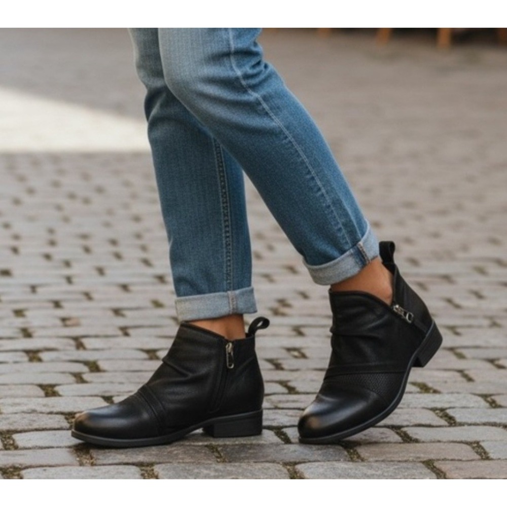 Miz Mooz Luna Black Leather Ruched Ankle Boots Double Zip Low Heel Womens 6